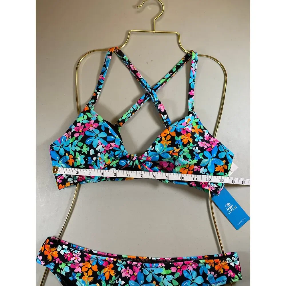 NWT Floral Multicolor Cupshe Bikini Size Medium w/ Crisscross Back - Picture 3 of 10